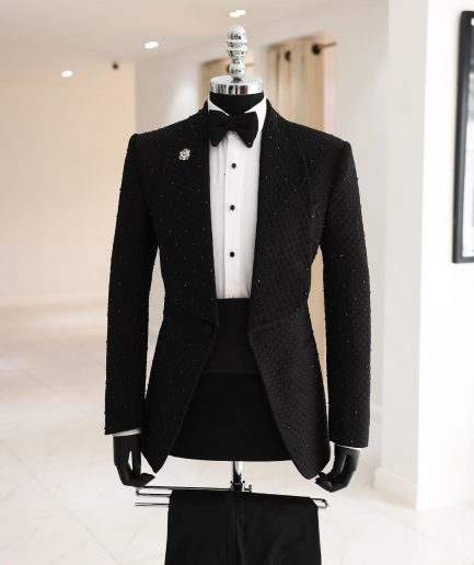 A Charcoal Black Square-Patterned Jacquard Shawl Lapel Tuxedo Suit