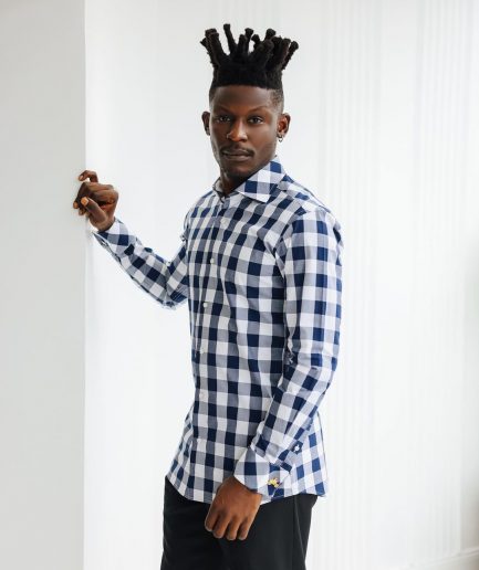 A White, navy & sky blue checkerboard English spread collar business shirt.