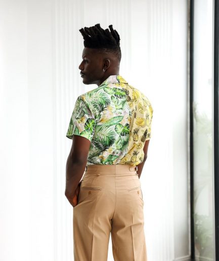 A Half-cut, brown beach plants prints, green mixed prints vintage club collar casual shirt.