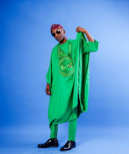A Cool Green, Spiral Octagonal Interconnected Details Agbada