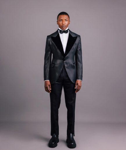 A Charcoal Black, Stuffed Or Slanted Square-Patterned Jacquard Peak lapel Tuxedo Suit
