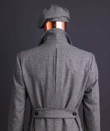 The Gravesend 2 Coat vs 1