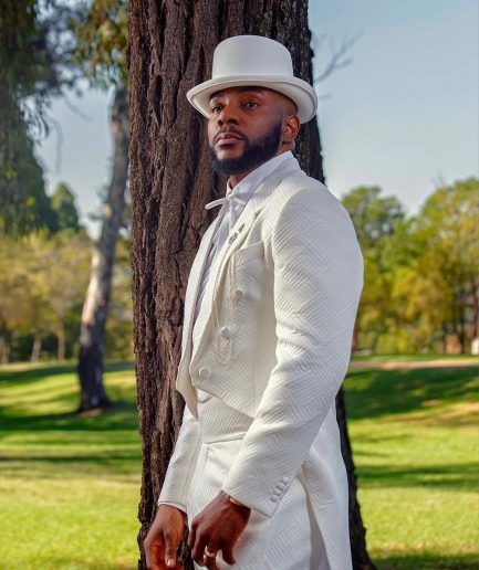 The “Bridgeton” 24 VS 1 Suit