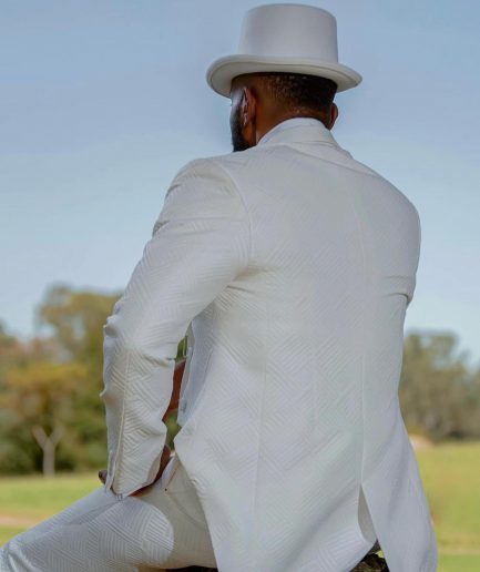 The “Bridgeton” 24 VS 1 Suit