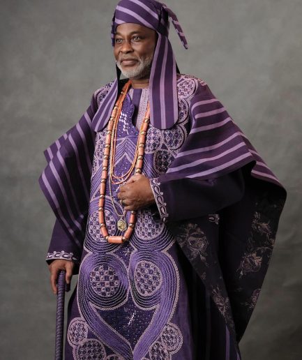 The Grandeur Agbada.