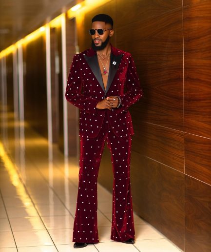 The “Dot & Red” Suit.