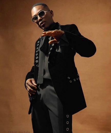 The “Rings & Snap 1864” Suit