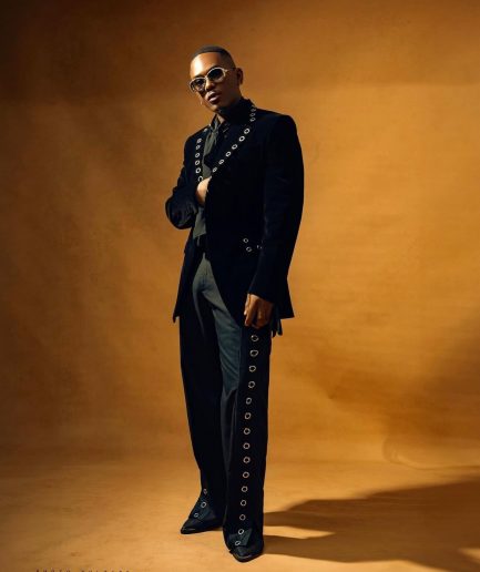 The “Rings & Snap 1864” Suit