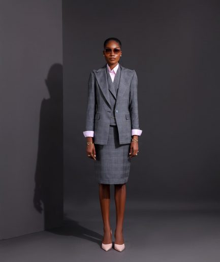 The “AVT12” Suit