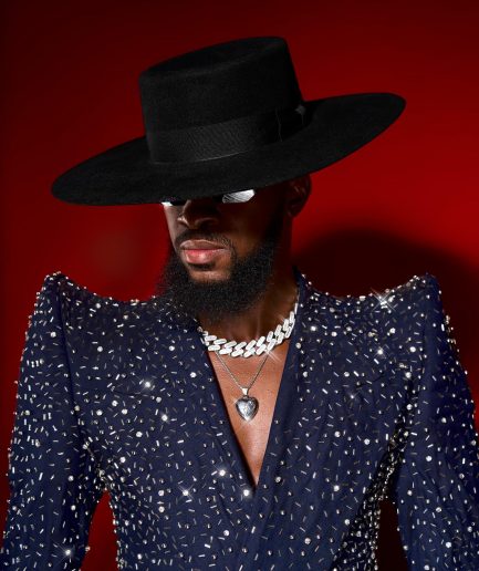 The “Pagoda” Suit.