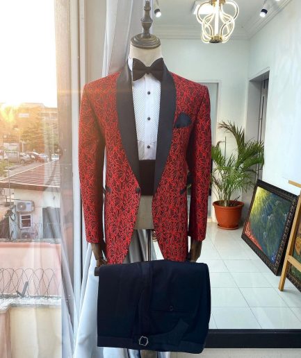 A Red patterned jacquard Shawl lapel tuxedo suit
