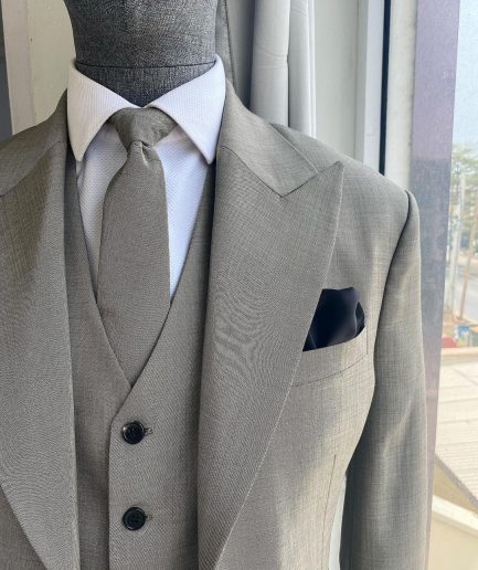 An Irish grey Bespoke reloaded “peaky blinders” Peak lapel suit