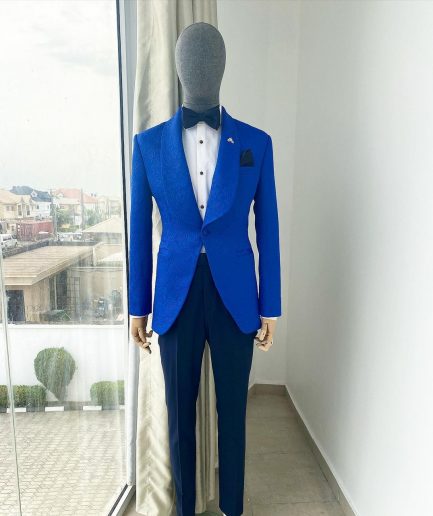 A Royal Blue floral pattern jacquard shawl lapel tuxedo suit