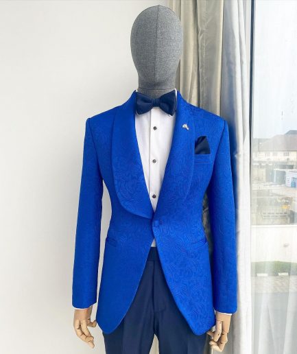 A Royal Blue floral pattern jacquard shawl lapel tuxedo suit