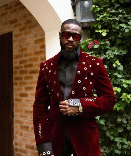 The “Rings & Snap 1864” Suit 4