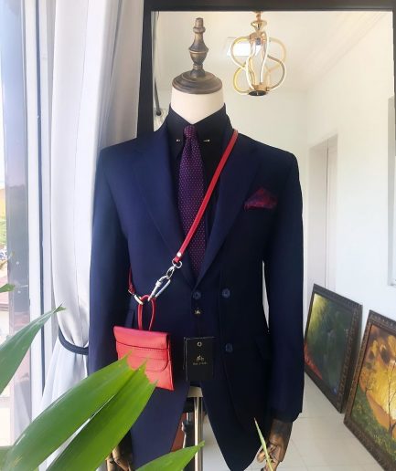 A Navy Blue Classic Side Breasted “Catch Me If You Can” Notch Lapel Suit