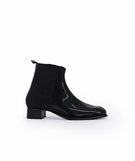 DKBT 04 - Boot