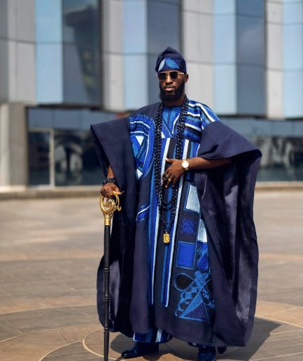 The “Regal Sapphire” Agbada.