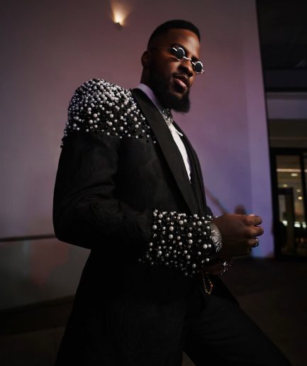 The “Just d2 of us” Suit 1 vs 3