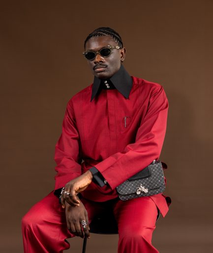 A “MITH” (Man In The Hood) TradX