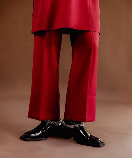 A “MITH” (Man In The Hood) TradX