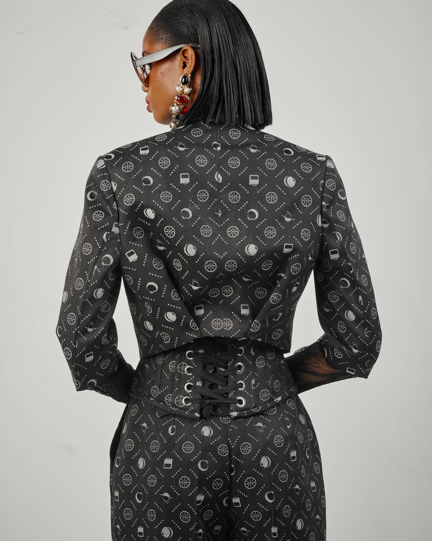 Buy Monochrome Crop Jacket Set and Corset | Deji&Kola60119155624_1970936585