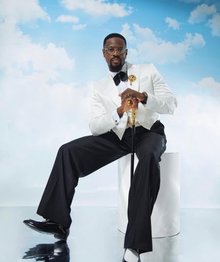The "Ivory Satin" – Ivory White Cropped Suit
