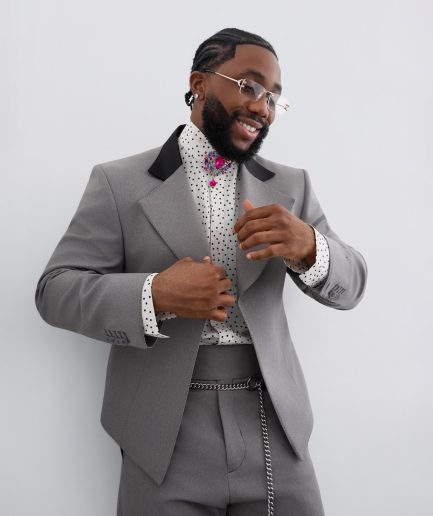The "Sophisticated Drama" – Monochrome Grey Suit