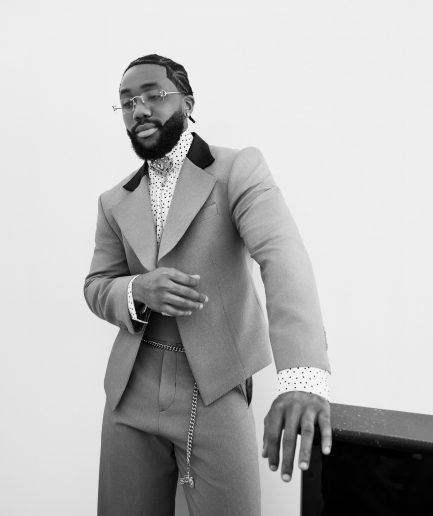 The "Sophisticated Drama" – Monochrome Grey Suit