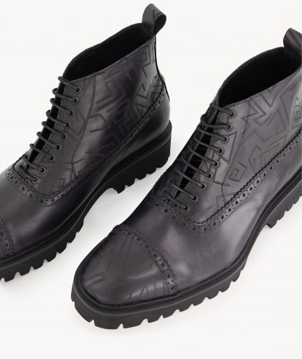 DKBT 06 - Boot