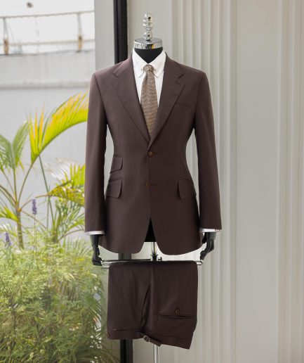 The "DBS" 1 – Brown Business Suit with Notch Lapel